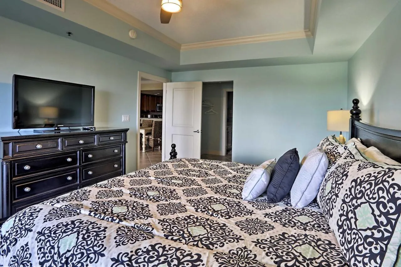 Beachfront Destin Condo With Pool And Harbor View! 0*,